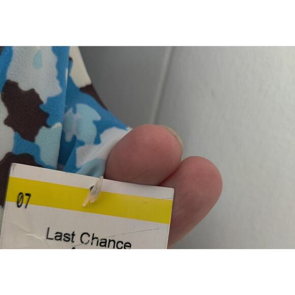 New Rails Lisa Ruched Floral Button Up Top Blouse Sz M Y2K 90s Retro Blue White - Picture 4 of 8